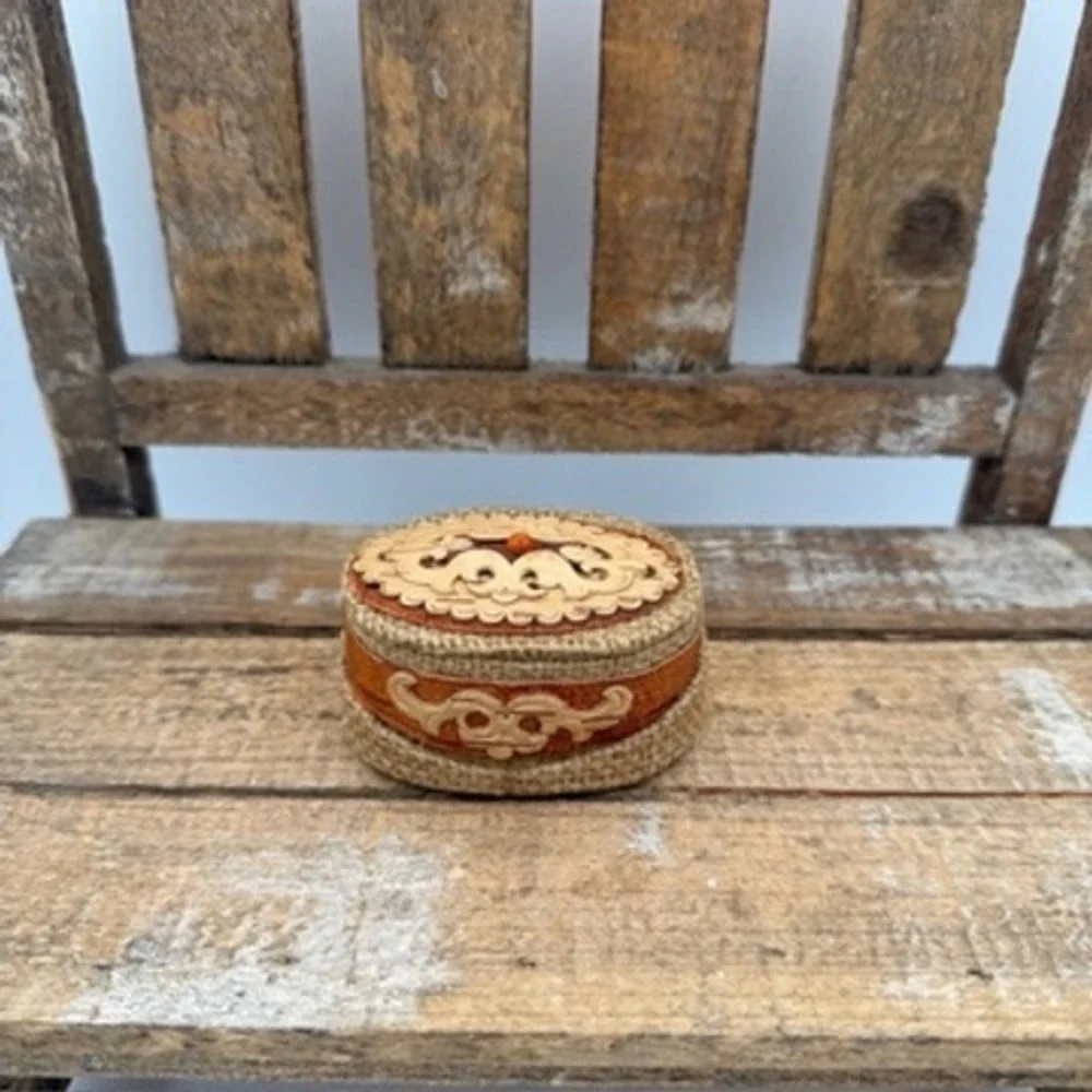 Unbranded Birch Bark Trinket Box Small Tan Excellent Burlap Leather Accent Oval